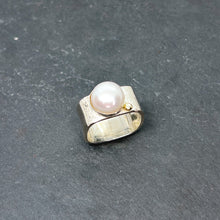 Load image into Gallery viewer, Mabé Pearl & Gold Ring Wide Square Stacking Ring
