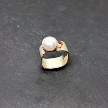 Load image into Gallery viewer, Mabé Pearl & Ruby Wide Square Ring