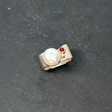 Load image into Gallery viewer, Mabé Pearl & Ruby Wide Square Ring