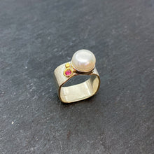 Load image into Gallery viewer, Mabé Pearl & Ruby Wide Square Ring