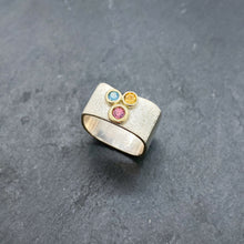 Load image into Gallery viewer, Tri-Colour Bezel Ring Size 9.5