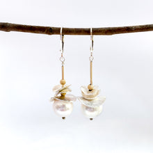 Load image into Gallery viewer, Brushed Petals Pearl Earrings
