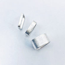 Load image into Gallery viewer, Skinny Scribble Stacking Ring