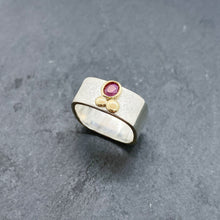 Load image into Gallery viewer, Ruby Bezel Ring Size 7.5-8