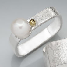 Load image into Gallery viewer, Large Pearl &amp; Dot Stacking Ring