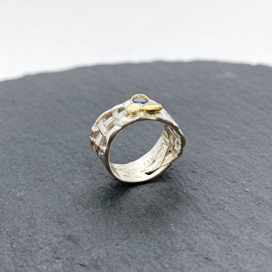 Woven Basket Gold Cluster Ring with Sapphire