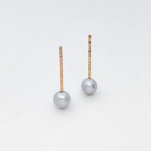 Load image into Gallery viewer, Grey Pearl Gold-Filled Earrings