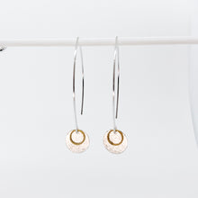 Load image into Gallery viewer, Two-toned Scribble Disc Earrings