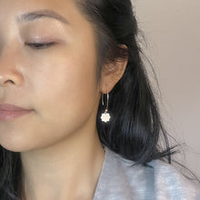 Load image into Gallery viewer, Medium Scribble Flower Earrings