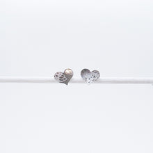 Load image into Gallery viewer, Big Heart Scribbled Studs