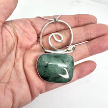 Load image into Gallery viewer, Emerald Scroll Necklace No.4