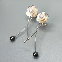 Load image into Gallery viewer, Pearl Flower Drop Earrings