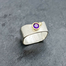 Load image into Gallery viewer, Amethyst Bezel Ring Size 8
