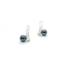 Load image into Gallery viewer, Balance Stud Earrings
