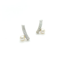 Load image into Gallery viewer, Balance Stud Earrings