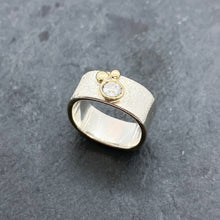 Load image into Gallery viewer, CZ Diamond Bezel Ring Size 6