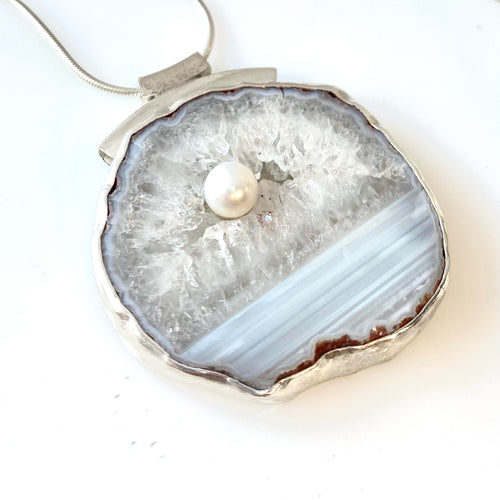 Calming Drusy Pearl Necklace