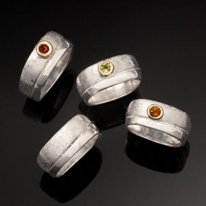 Double Scribble Soft Square Ring with stones