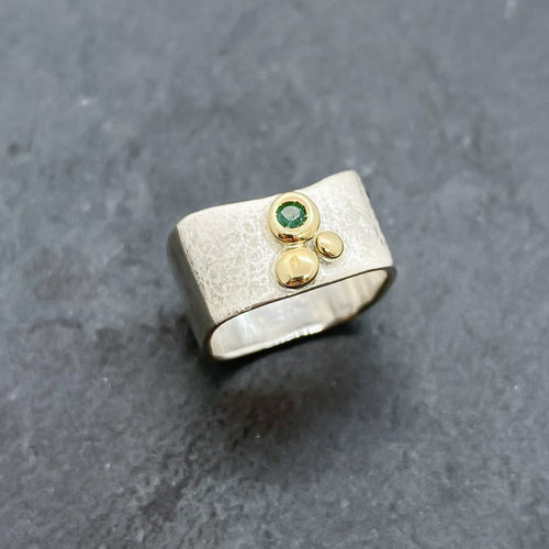 Emerald Bezel Ring Size 6