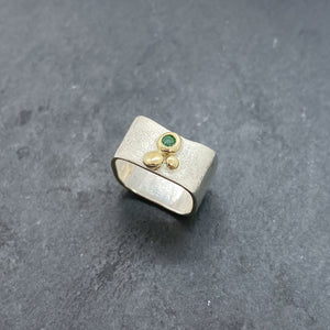 Emerald Bezel Ring Size 6
