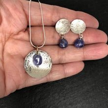 Load image into Gallery viewer, Scribbled Shell with Tanzanite Necklace