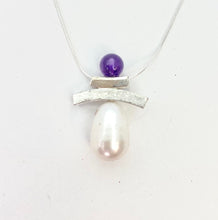 Load image into Gallery viewer, Balance Inukshuk Color stone and Pearl Necklace