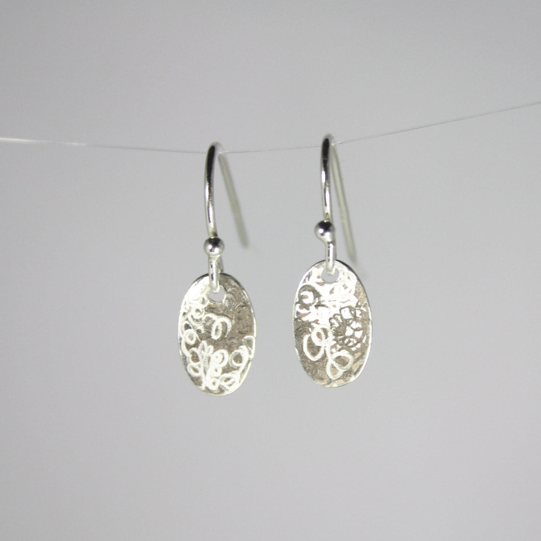 Small Oval Scribble Disc Earrings