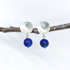 Round Scribbled Disc Pearl Stud Earrings