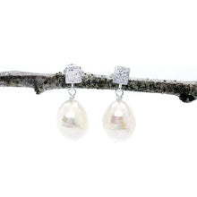 Load image into Gallery viewer, Large Baroque Pearl Studs