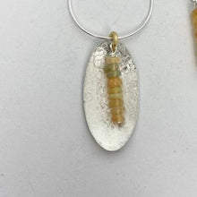 Load image into Gallery viewer, Scribbled Oval Shell Disc Opal Stick Necklace