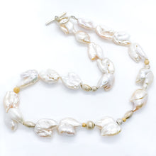 Load image into Gallery viewer, String of Pearls Necklace No. 3
