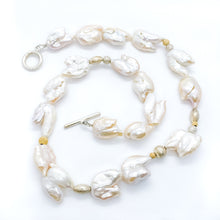 Load image into Gallery viewer, String of Pearls Necklace No. 3