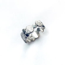 Load image into Gallery viewer, Silver Pebble Scribbled Ring