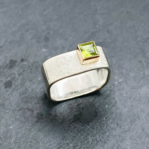 Peridot Bezel Ring Size 11-11.5