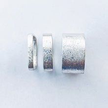 Load image into Gallery viewer, Medium Scribble Stacking Ring