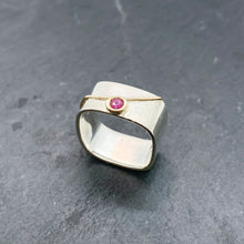 Load image into Gallery viewer, Ruby Bezel Ring Size 8