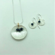Load image into Gallery viewer, Scribbled Disc with Mini Sapphire earrings