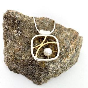 Golden Pearl Window Necklace