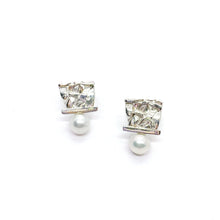 Load image into Gallery viewer, Woven Basket Pearl Studs