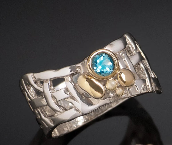 Woven Basket Gold Cluster Ring with Blue Topaz