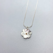 Load image into Gallery viewer, Petite Hammered Flower Necklace