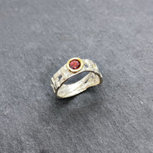 Load image into Gallery viewer, Skinny Woven Basket Garnet Bezel Ring