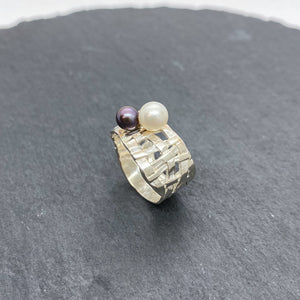 Woven Basket Twin Pearl Ring