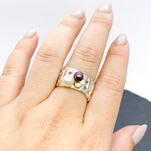 Load image into Gallery viewer, Woven Basket Twin Pearl Ring