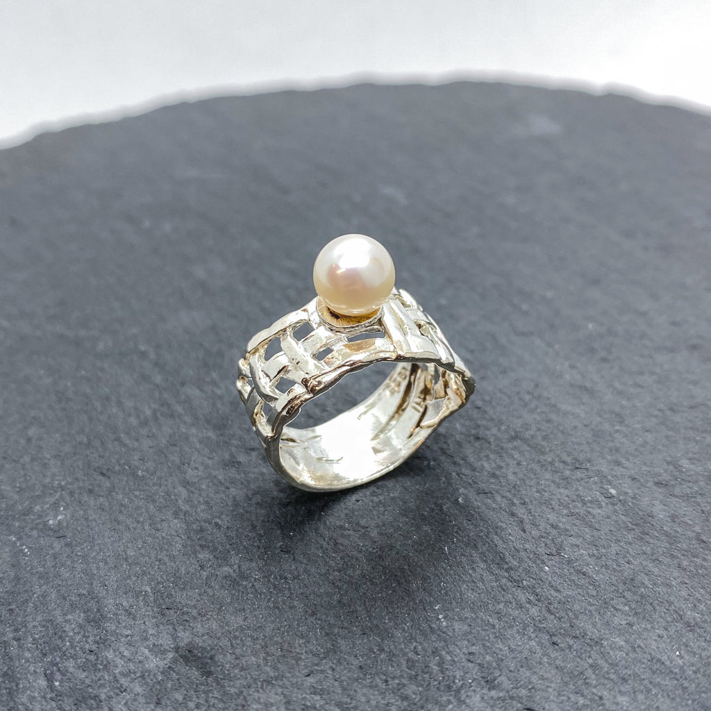 Woven Basket Pearl Ring