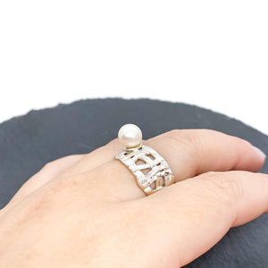 Woven Basket Pearl Ring